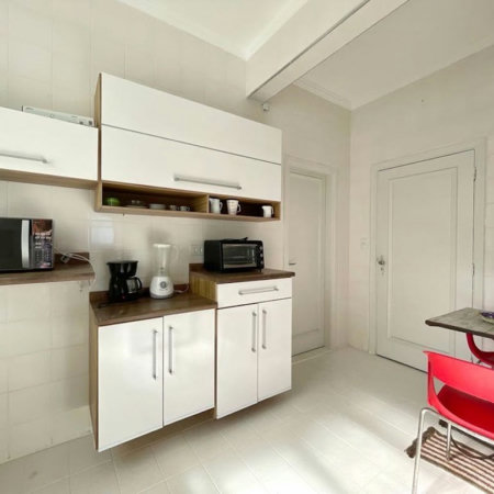 Apartamento Frente Mar com 4 Quartos para Venda ou Locação em Pitangueiras – Guarujá/SP