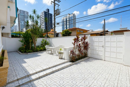 Casa dos Sonhos no Canal 6 – Piscina, Privacidade e 450m² de Terreno