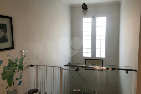 Casa à venda com 3 quartos, sendo 2 suítes,  no condomínio Aruã, Mogi das Cruzes - SP