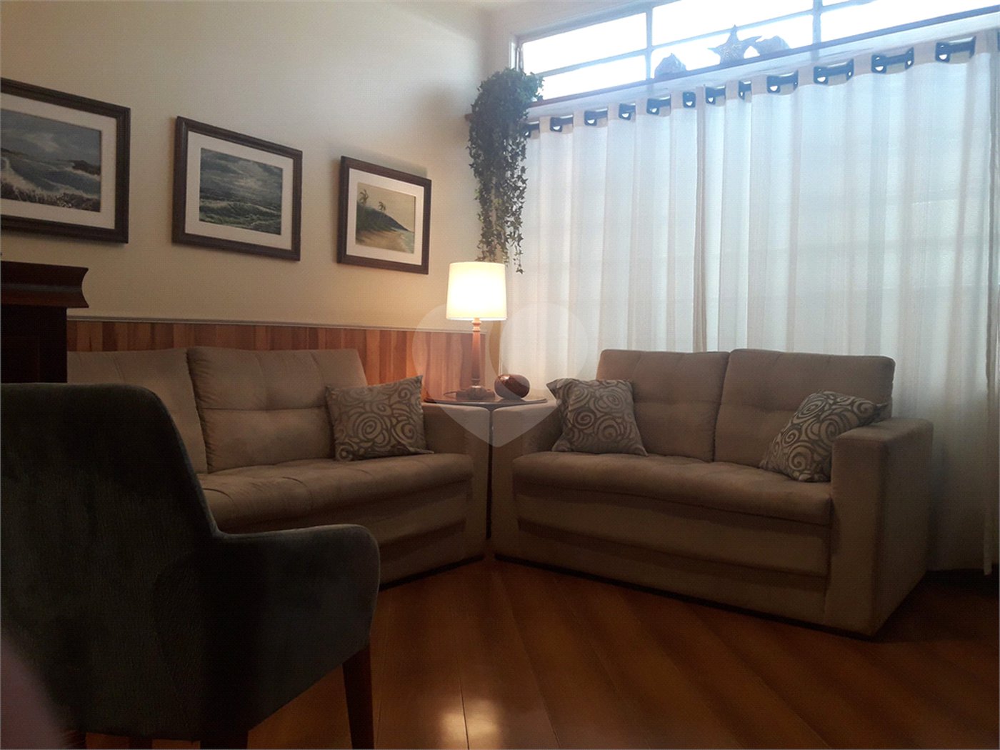 Casa à venda com 3 quartos, sendo 1 suíte,  em Jardim Aeroporto, São Paulo, SP