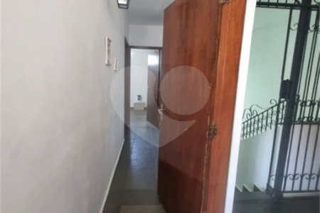 Casa à venda com 3 quartos, sendo 1 suíte, no Centro, Vinhedo, SP