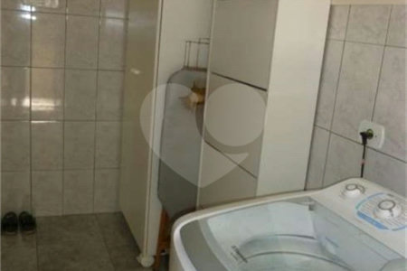 Casa à venda com 3 quartos, sendo 1 suíte, no condomínio Vivenda das Vinhas, Vinhedo - SP