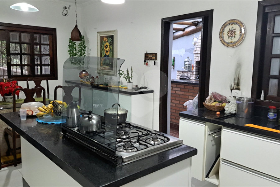 Casa à venda com 3 quartos, sendo 1 suíte, em Chácara Arantes, Mairiporã, SP