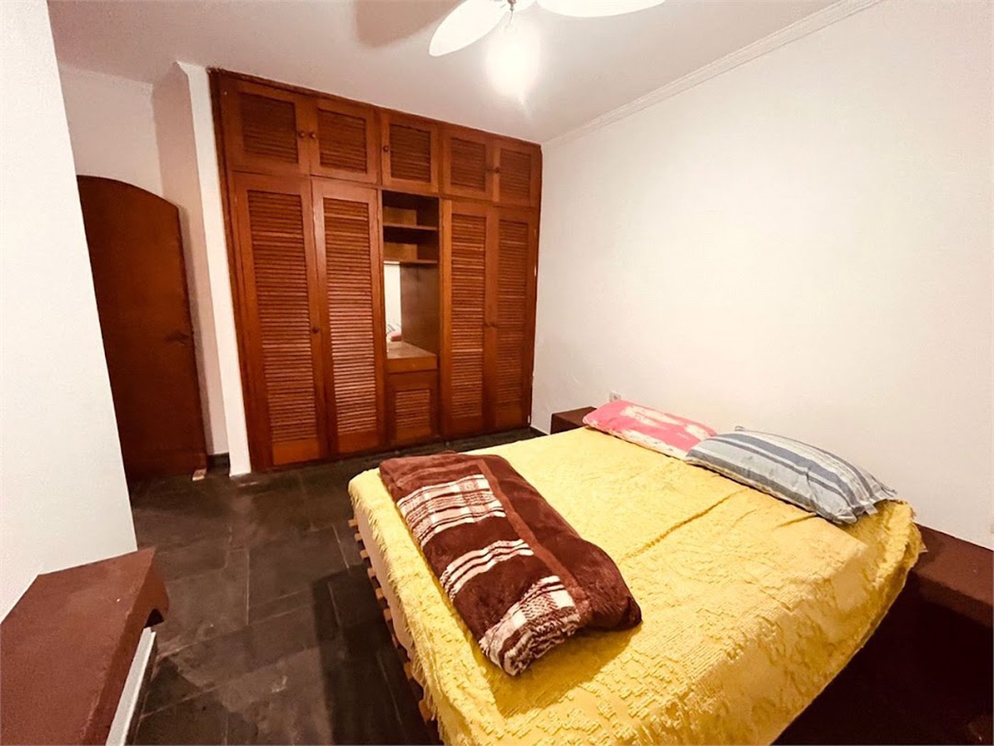 Casa com 6 dormitórios à venda, 300 m² por R$ 680.000,00 - Balneário Cidade Atlântica - Guarujá/SP