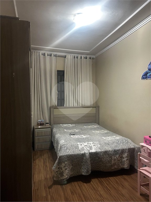Sobrado à venda com 3 quartos, sendo 1 suíte,  em Vila Romanópolis, Ferraz de Vasconcelos, SP