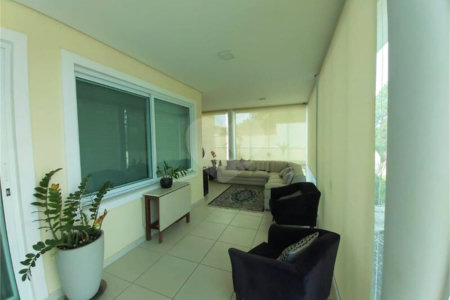 Casa à venda com 4 suítes no condomínio Aldeia da Serrinha, Sorocaba - SP