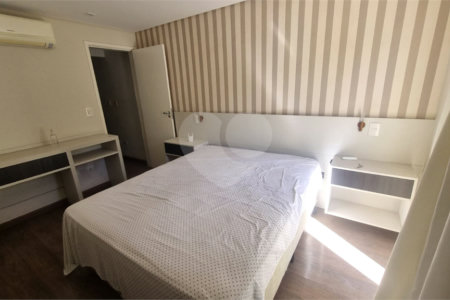Sobrado à venda com 3 quartos, sendo 1 suíte, em Vila Libanesa, São Paulo, SP