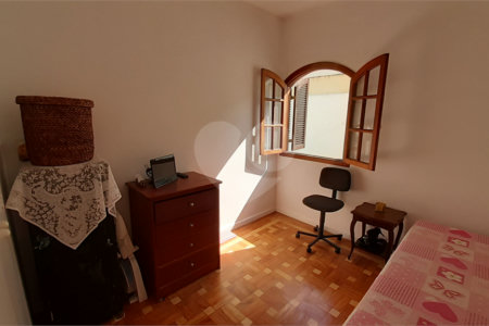 Sobrado à venda com 4 quartos, sendo 1 suíte,  em Planalto Paulista, São Paulo, SP