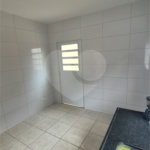 Sobrado à venda com 3 quartos, sendo 1 suíte, em Jardim Las Vegas, Santo André, SP