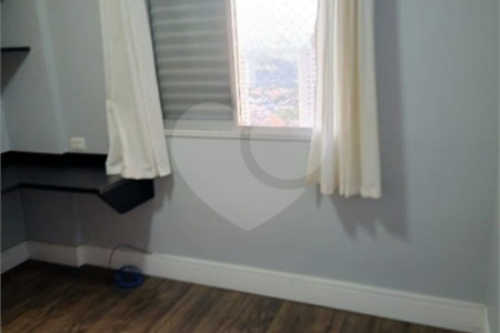 Apartamento para alugar com 3 quartos, sendo 1 suíte, em Vila das Mercês, São Paulo, SP