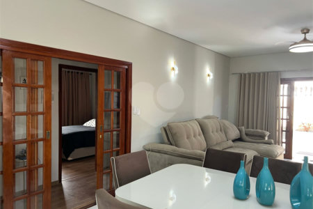Casa à venda com 3 quartos, sendo 1 suíte, em Retiro das Fontes, Atibaia, SP