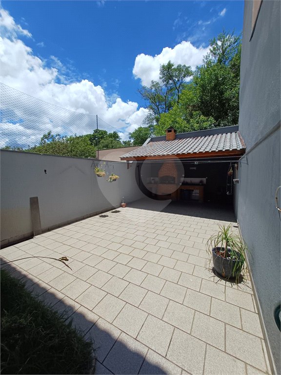 Sobrado à venda com 3 quartos, sendo 1 suíte,  em Jardim Pinheiros, São Paulo, SP