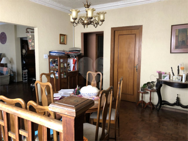 Sobrado à venda com 5 quartos em Santana, São Paulo, SP