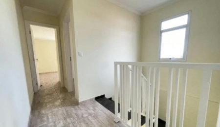 Casa à venda com 3 quartos, sendo 1 suíte, em Jardim Ester, São Paulo, SP