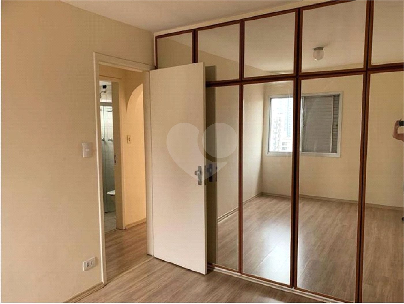 Apartamento à venda com 2 quartos em Vila Nova Conceição, São Paulo, SP