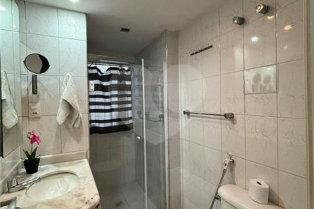 Apartamento à venda com 3 quartos, sendo 1 suíte,  em Jardim Paulista, São Paulo, SP
