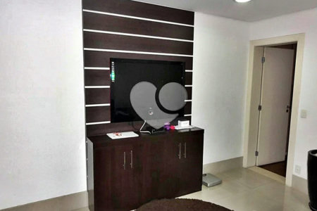 Apartamento à venda com 4 suítes em Santana, São Paulo, SP