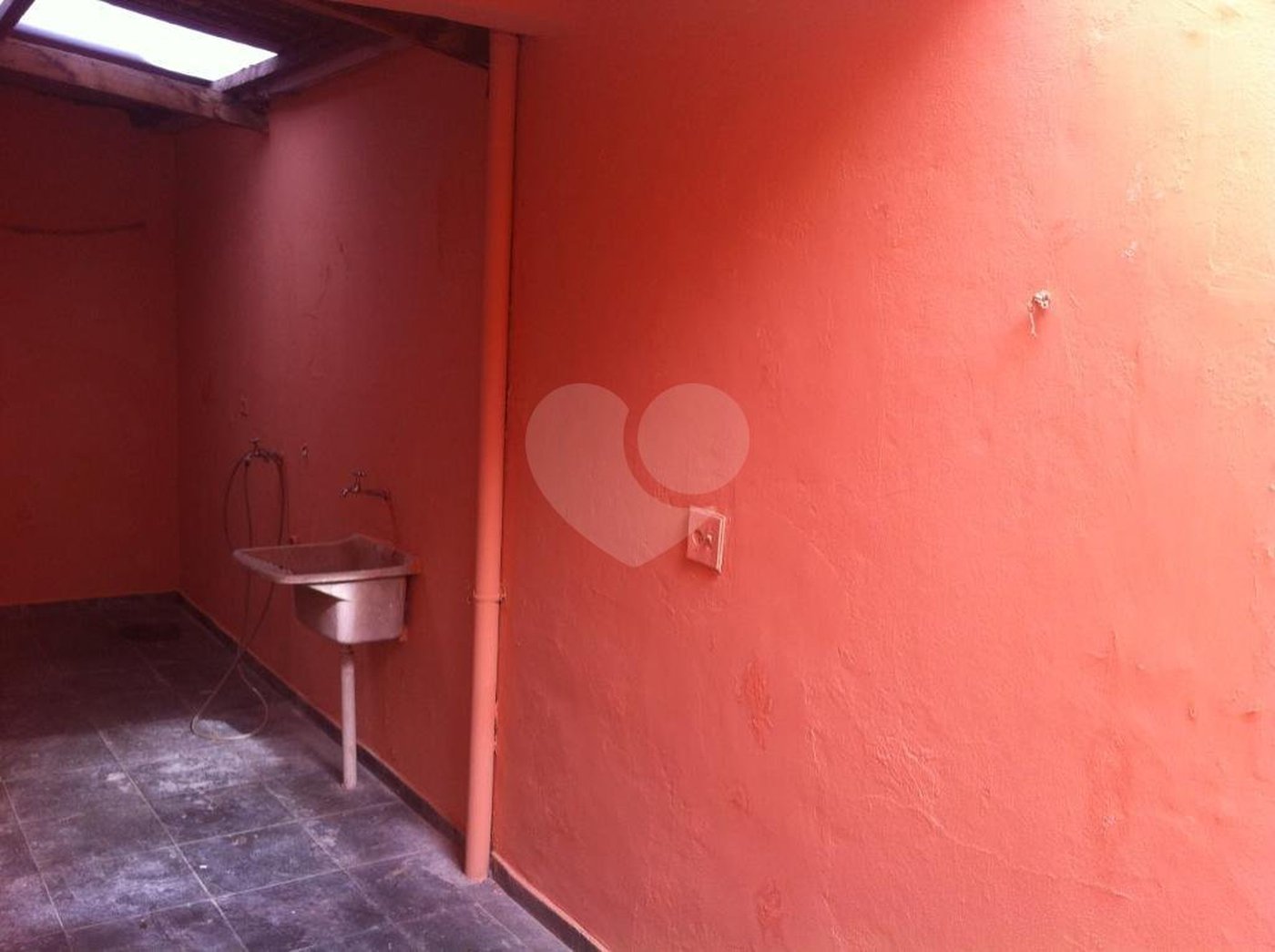 Sobrado à venda com 3 quartos, sendo 1 suíte, em Chora Menino, São Paulo, SP