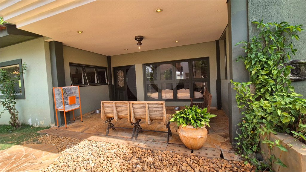 Casa à venda com 4 suítes no condomínio Vivenda do Lago, Sorocaba - SP