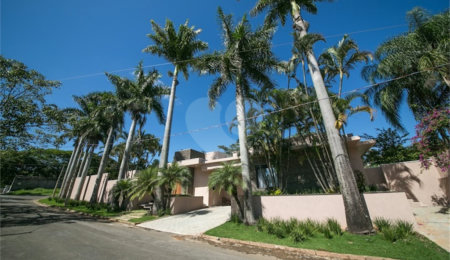 Casa à venda com 6 quartos, sendo 5 suítes,  no condomínio São Joaquim, Vinhedo - SP