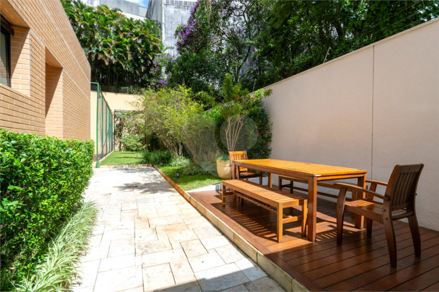 Apartamento à venda com 3 suítes em Morumbi, São Paulo, SP
