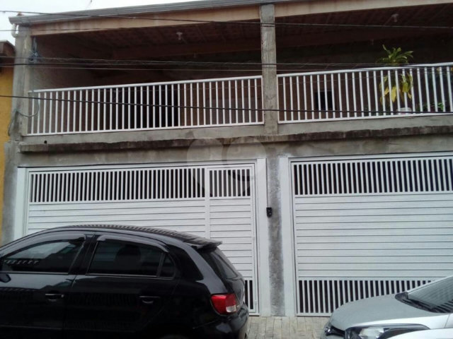 Sobrado à venda com 3 quartos, sendo 1 suíte,  em Tremembé, São Paulo, SP