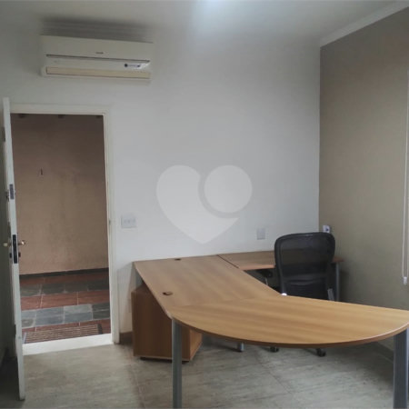 Casa à venda com 3 quartos em Caxambu, Jundiaí, SP