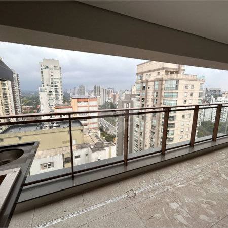 Apartamento à venda com 2 suítes em Campo Belo, São Paulo, SP
