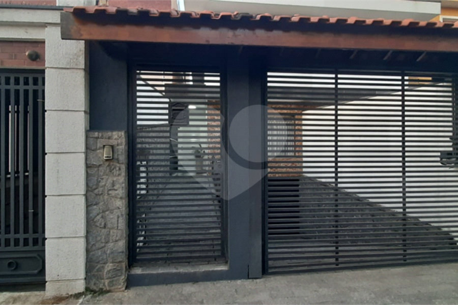 Sobrado à venda com 3 quartos, sendo 1 suíte, em Tremembé, São Paulo, SP