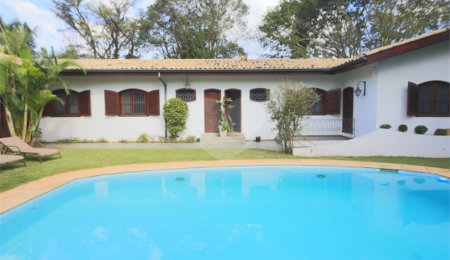 Casa Térrea à venda com 4 suítes em Interlagos, São Paulo, SP