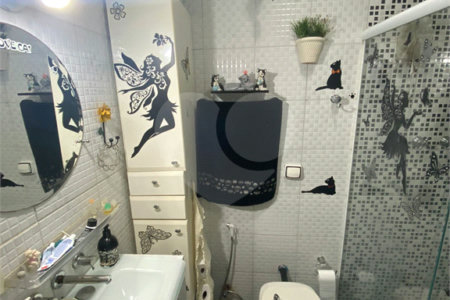 Sobrado à venda com 6 quartos, sendo 4 suítes,  em Retiro das Fontes, Atibaia, SP