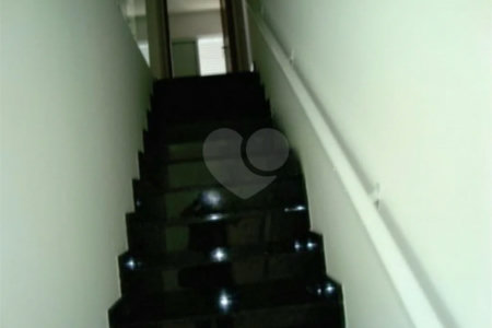 Sobrado à venda com 3 quartos, sendo 1 suíte, em Vila Mazzei, São Paulo, SP