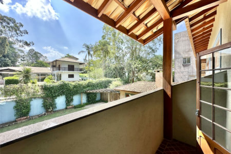 Casa à venda com 4 suítes no condomínio Parque das Artes, Embu das Artes - SP