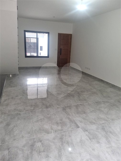 Sobrado à venda com 3 quartos, sendo 1 suíte, em Vila São Paulo, São Paulo, SP