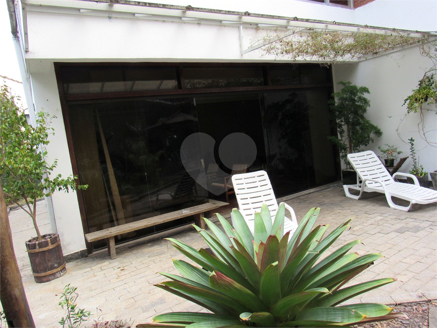 Sobrado à venda com 4 quartos, sendo 2 suítes, em Tremembé, São Paulo, SP