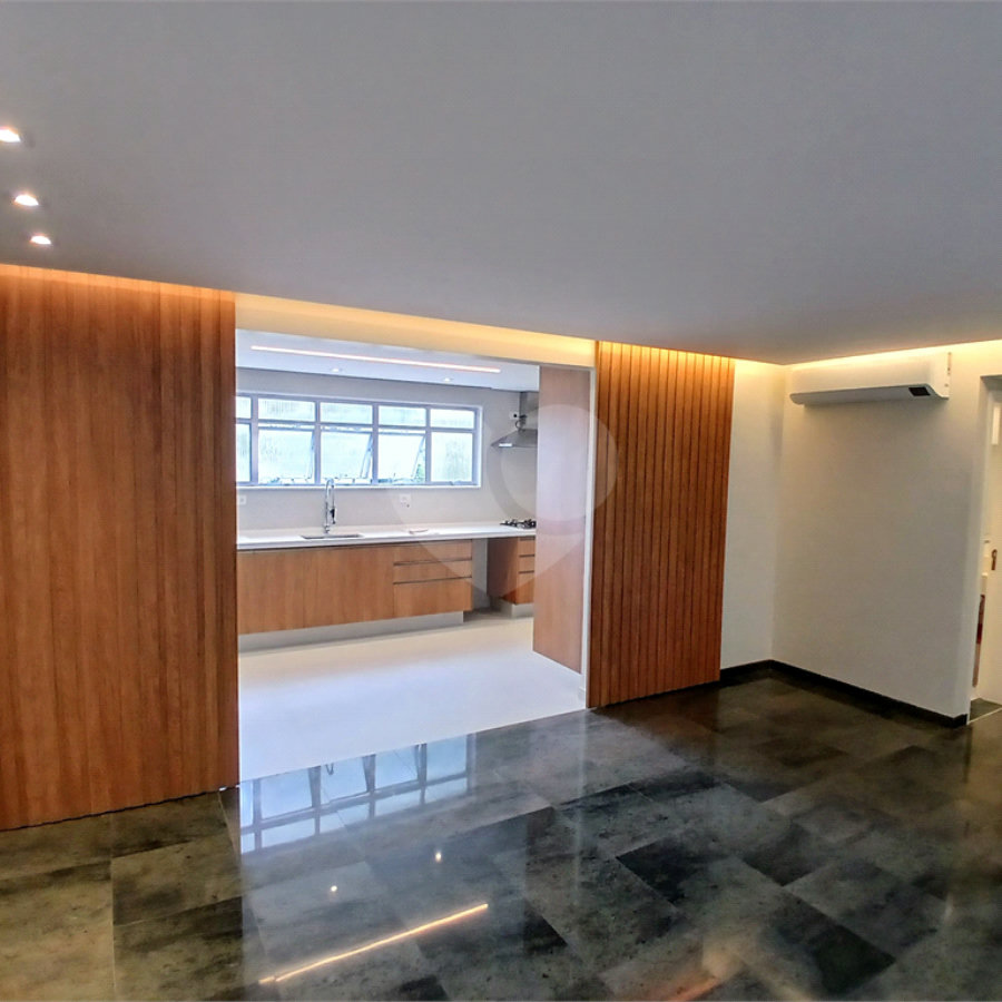 Apartamento à venda com 3 quartos, sendo 1 suíte, em Santana, São Paulo, SP