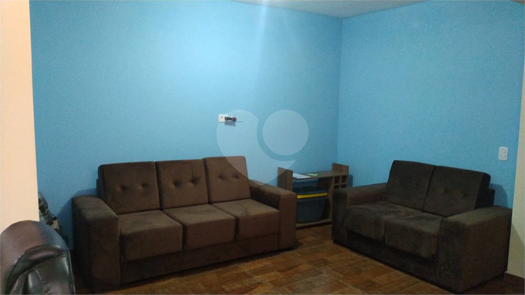 Casa à venda com 1 quarto em Água Vermelha, Poá, SP