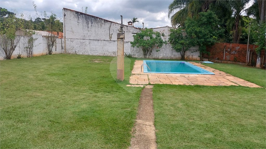 Chácara à venda com 4 quartos no Centro, Araçoiaba da Serra, SP