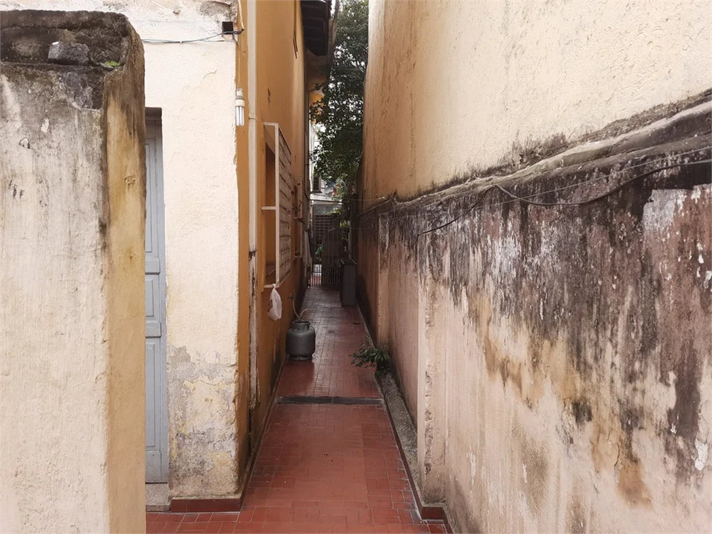 Sobrado à venda com 3 quartos em Vila Hamburguesa, São Paulo, SP