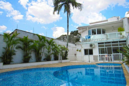 Sobrado à venda com 4 quartos, sendo 3 suítes, em Brooklin, São Paulo, SP