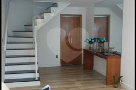 Sobrado à venda com 2 quartos em Santa Teresinha, São Paulo, SP