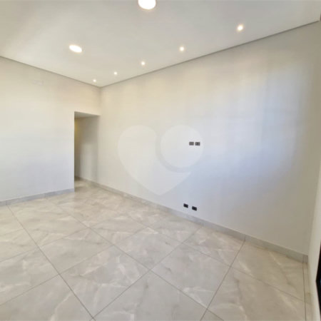 Casa à venda com 3 quartos, sendo 1 suíte, em Residencial Lago dos Ipês, Itapetininga, SP