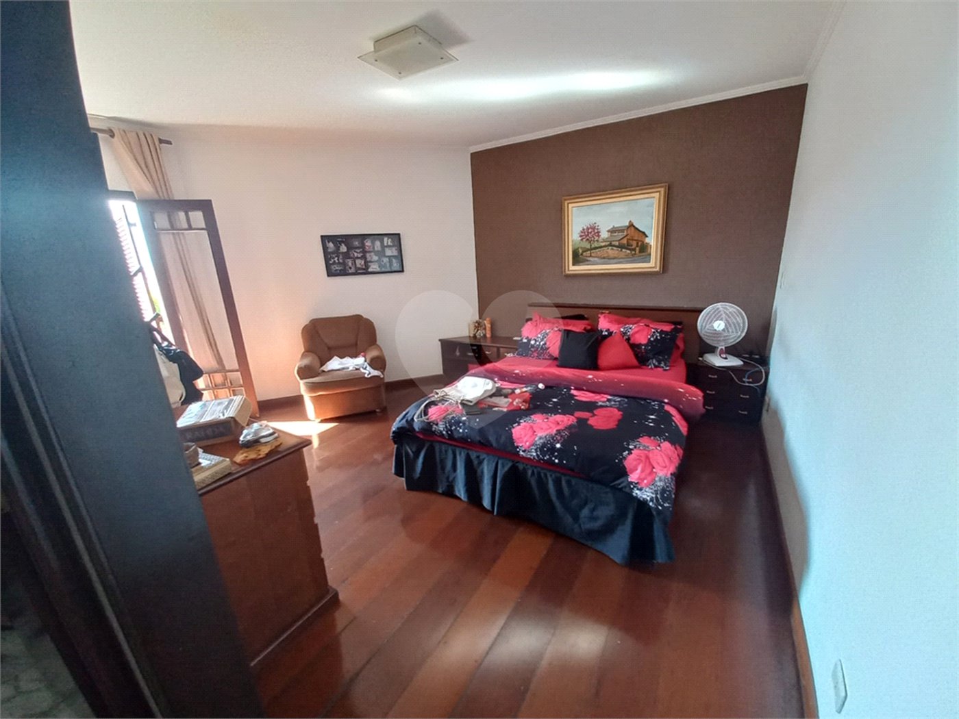 Casa à venda com 4 suítes no condomínio Aruã, Mogi das Cruzes - SP
