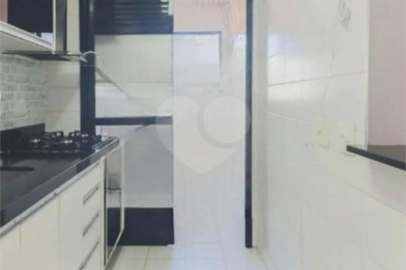 Apartamento à venda com 3 quartos, sendo 1 suíte,  em Cidade São Francisco, São Paulo, SP
