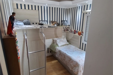 Apartamento à venda com 3 quartos, sendo 1 suíte, em Umuarama, Osasco, SP