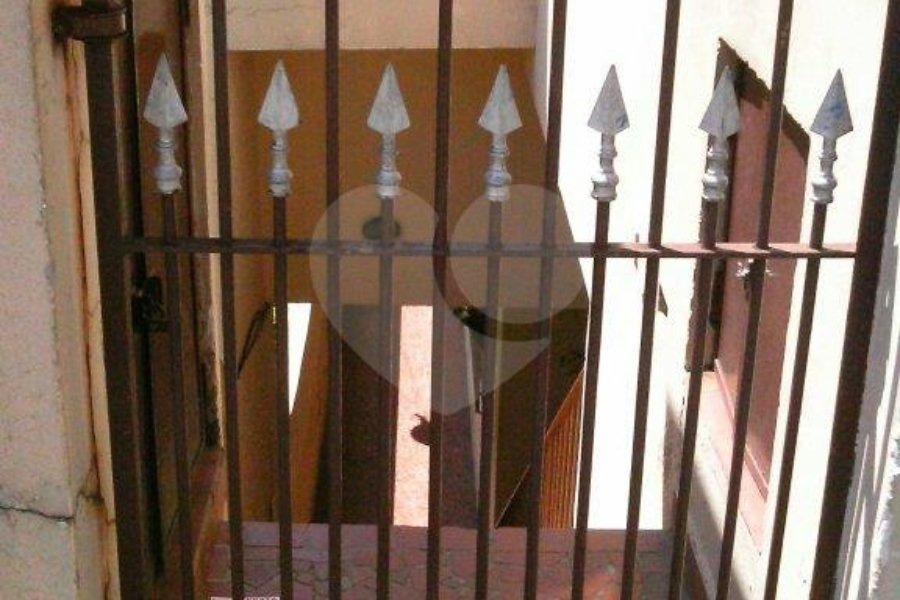 Casa à venda com 4 quartos em Parque Peruche, São Paulo, SP