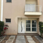 Casa à venda com 3 quartos, sendo 1 suíte, no condomínio Recanto das Araucárias, Suzano - SP