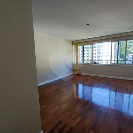 Apartamento à venda com 4 quartos, sendo 1 suíte, em Tijuca, Rio de Janeiro, RJ