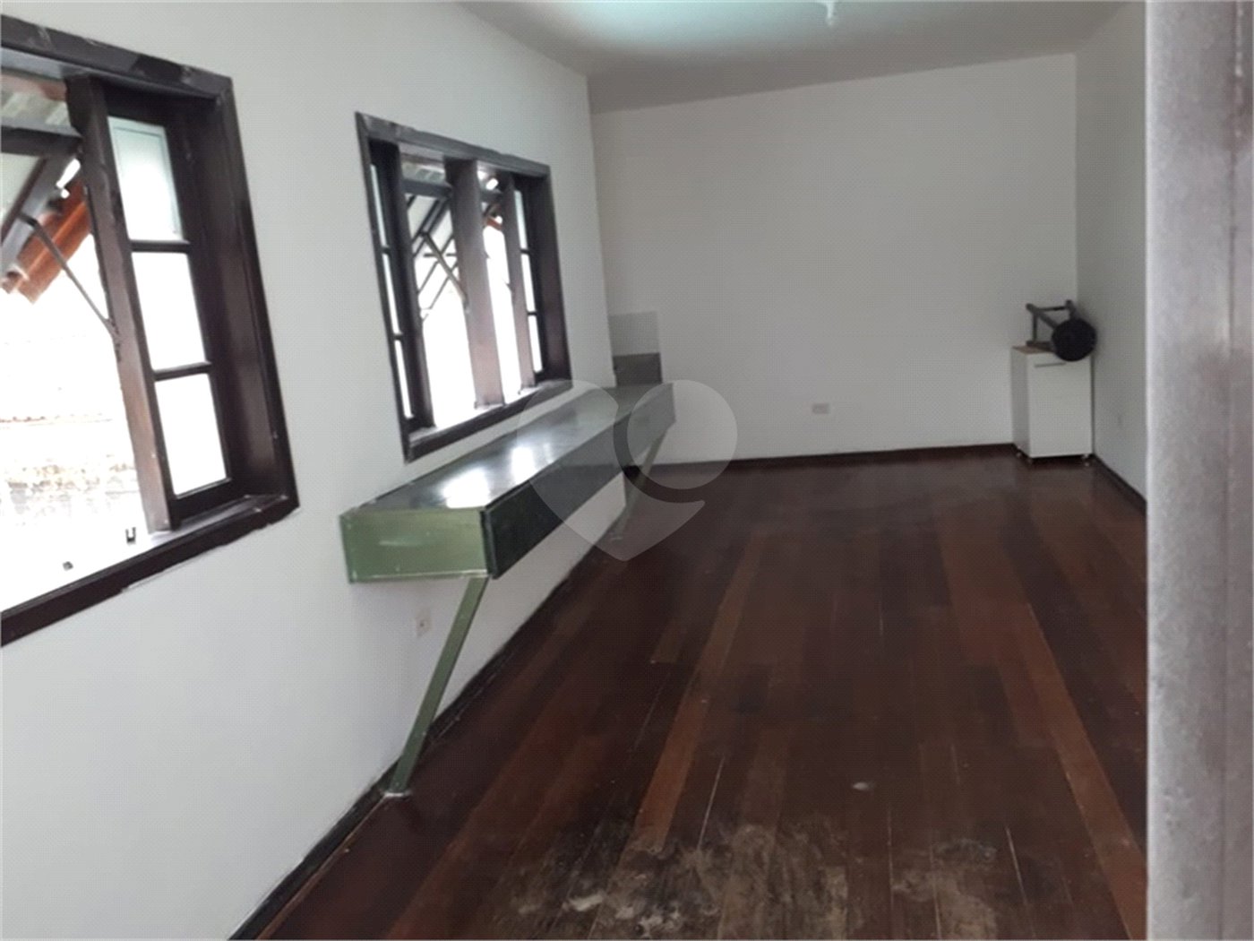 Sobrado à venda com 5 quartos, sendo 3 suítes, em Tremembé, São Paulo, SP