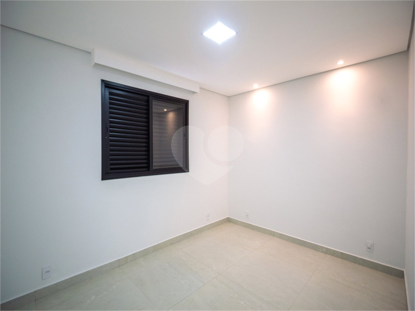 Casa à venda com 3 suítes no condomínio Residencial Helvetia Park, Indaiatuba - SP